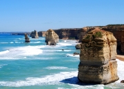 爱游戏官方-跨界风暴，尼日利亚足球强势晋级阿根廷，萨拉赫奇迹接管F1年度争冠赛