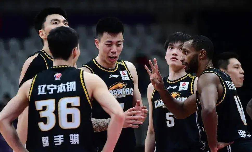 关于山东队实力超群，登顶CBA季后赛头名的信息
