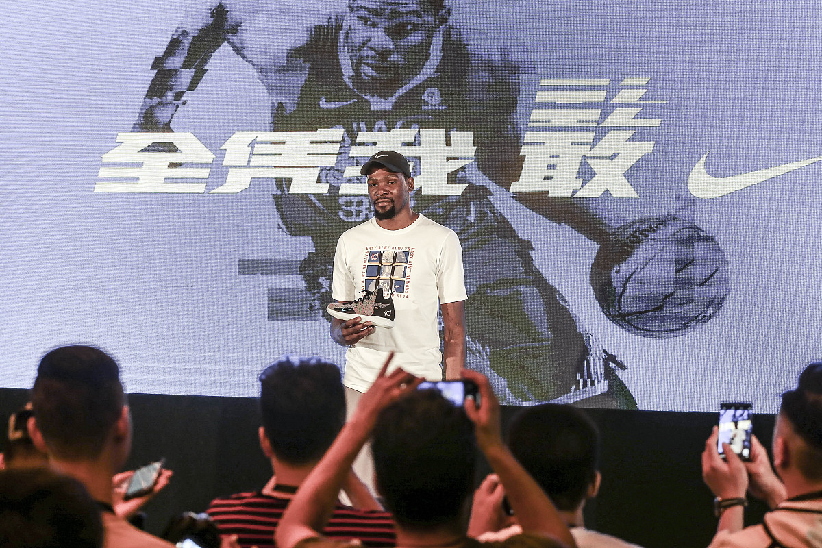 NBA｜杜兰特晋级，赛后采访的简单介绍