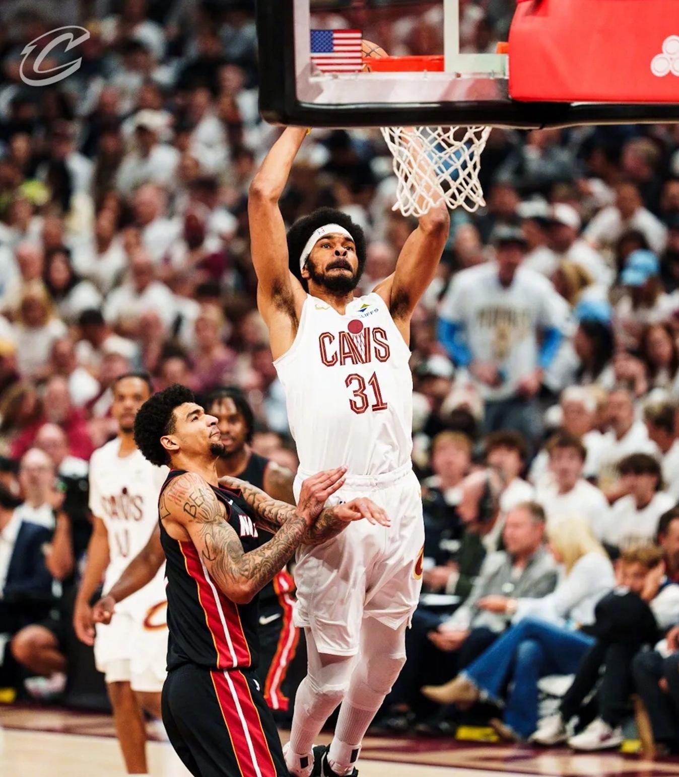 热火胜骑士豪取五连胜，继续追赶榜首位置的简单介绍