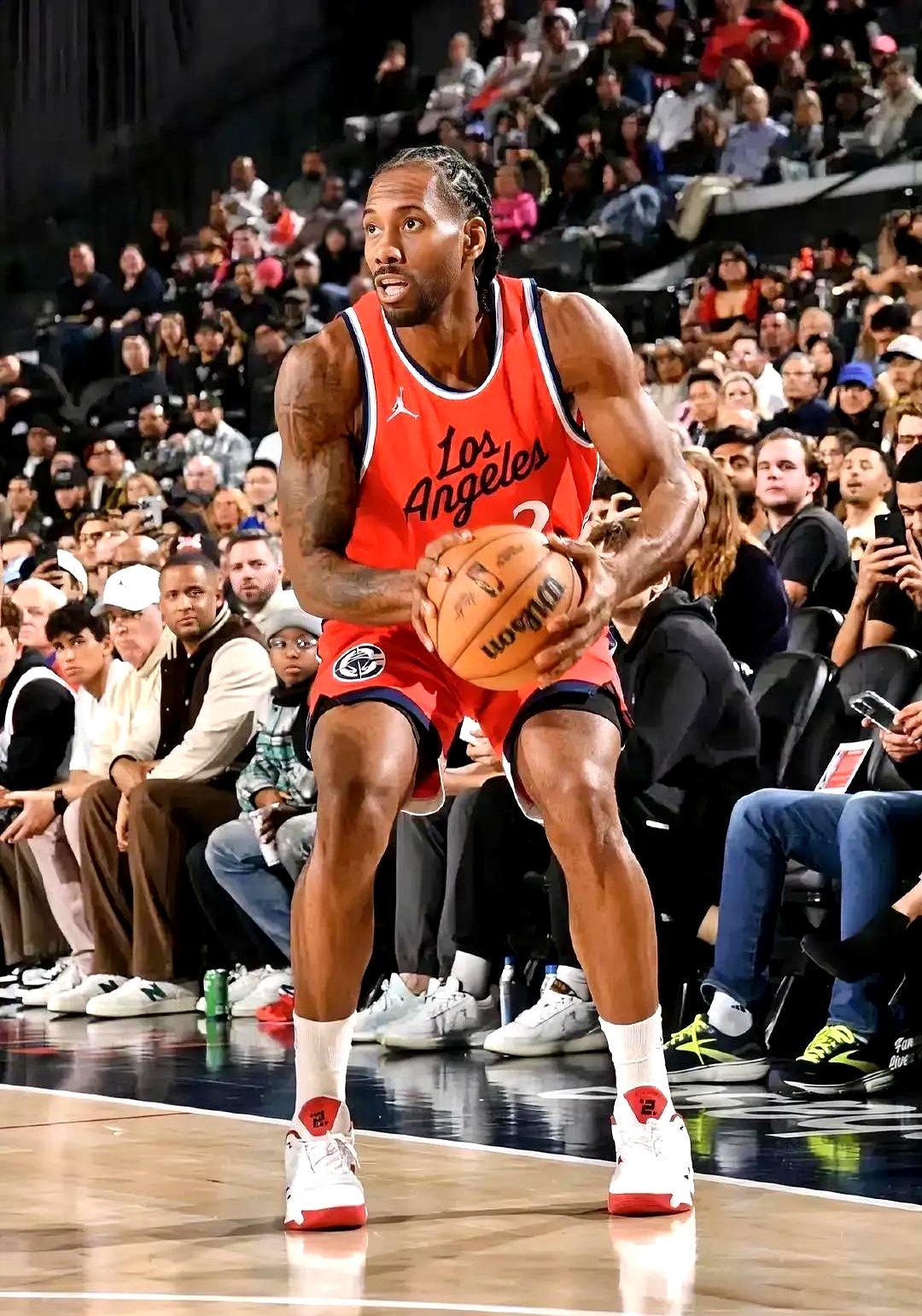 快船主场大胜独行侠！莱昂纳德37+点的简单介绍