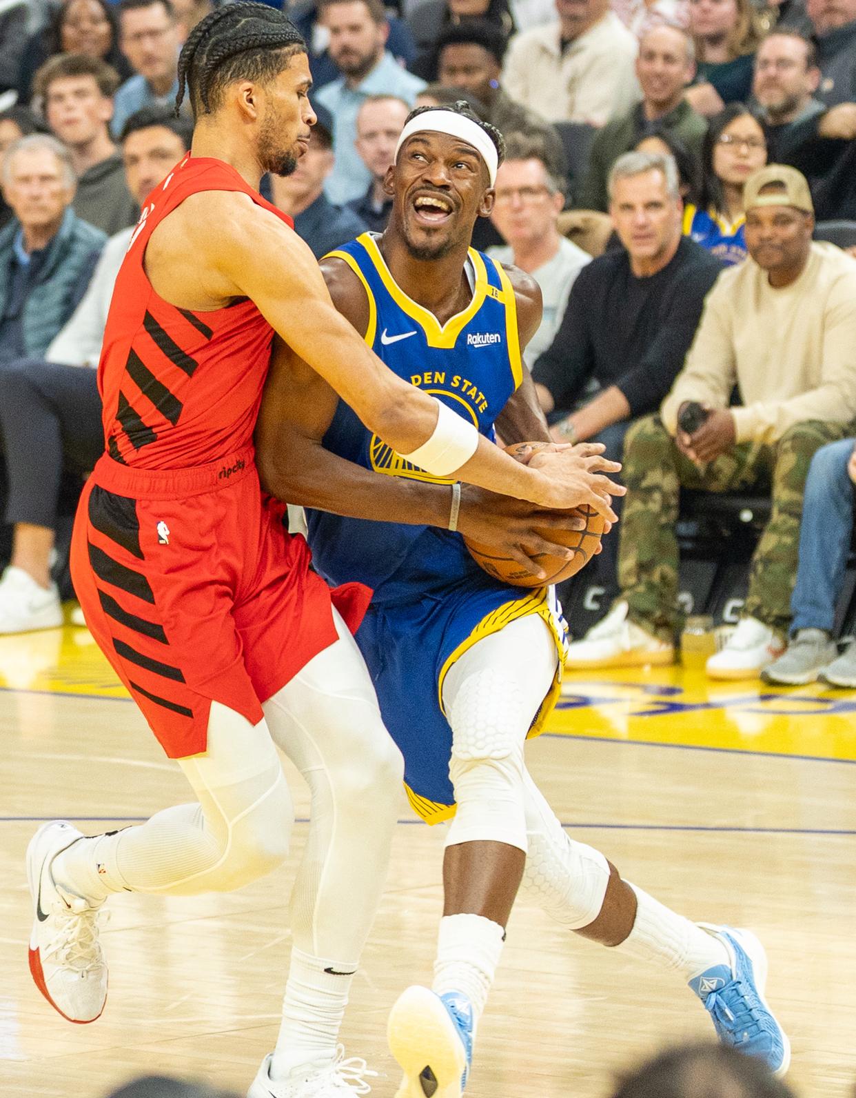 勇士不敌开拓者,遭受连败 勇士不敌开拓者,遭受连败