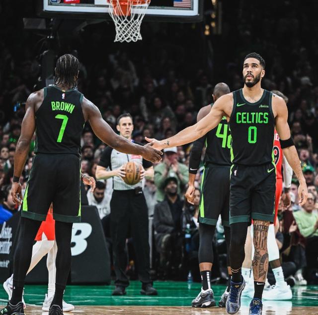 绿军卫冕西部冠军，力克掘金