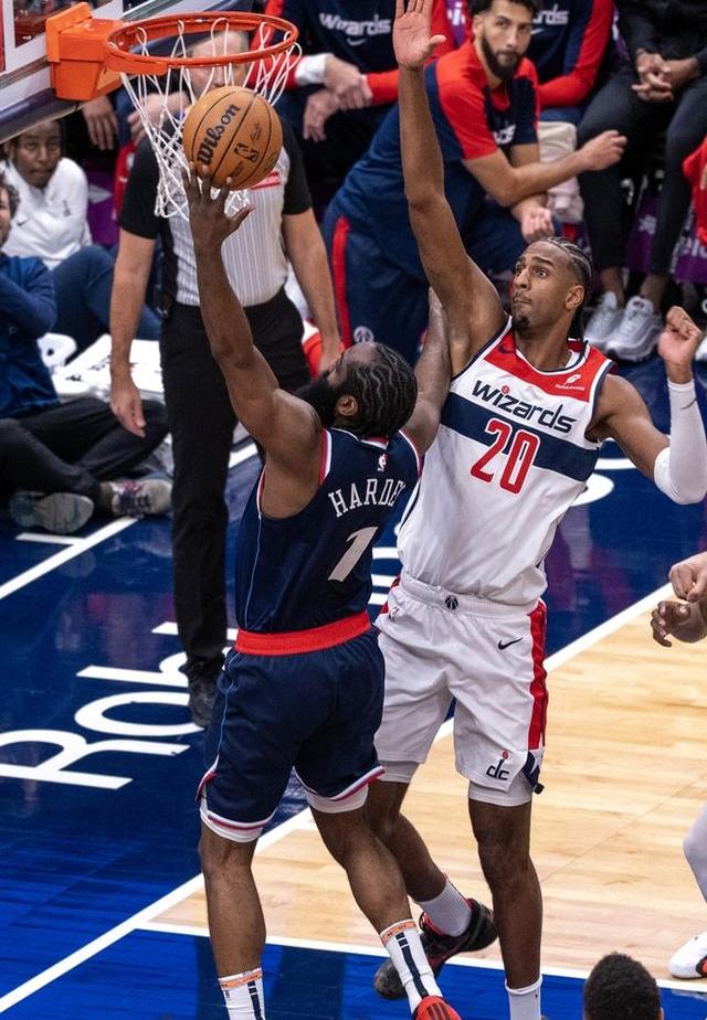 包含火箭胜太阳，哈登爆发全场最高得分的词条