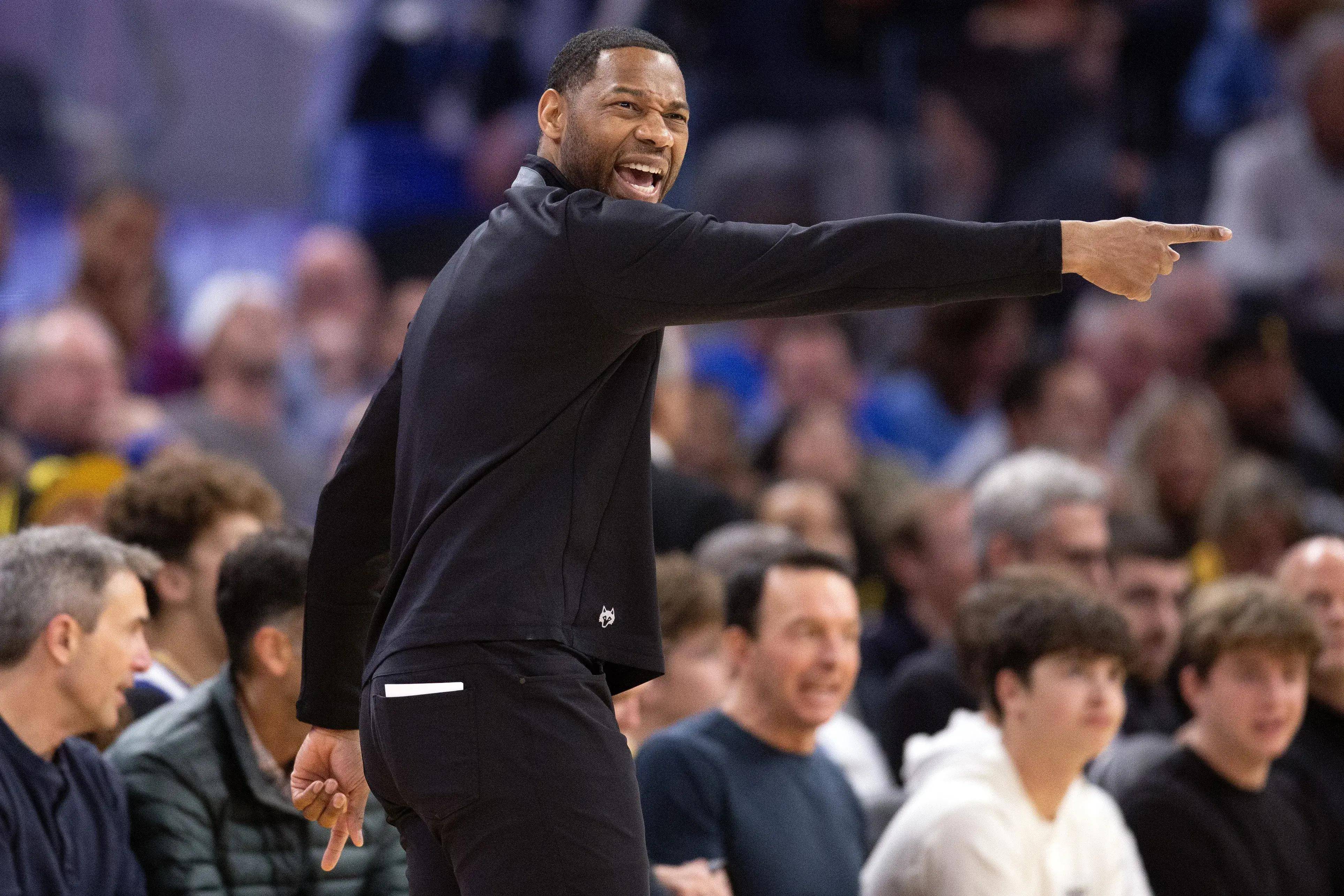 雄鹿击败鹈鹕，迎来连胜