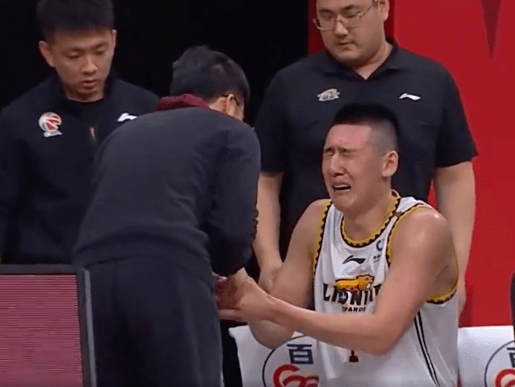 绝地求生明星选手受伤退赛,引发热议的简单介绍 绝地求生明星选手受伤退赛,引发热议的简单介绍