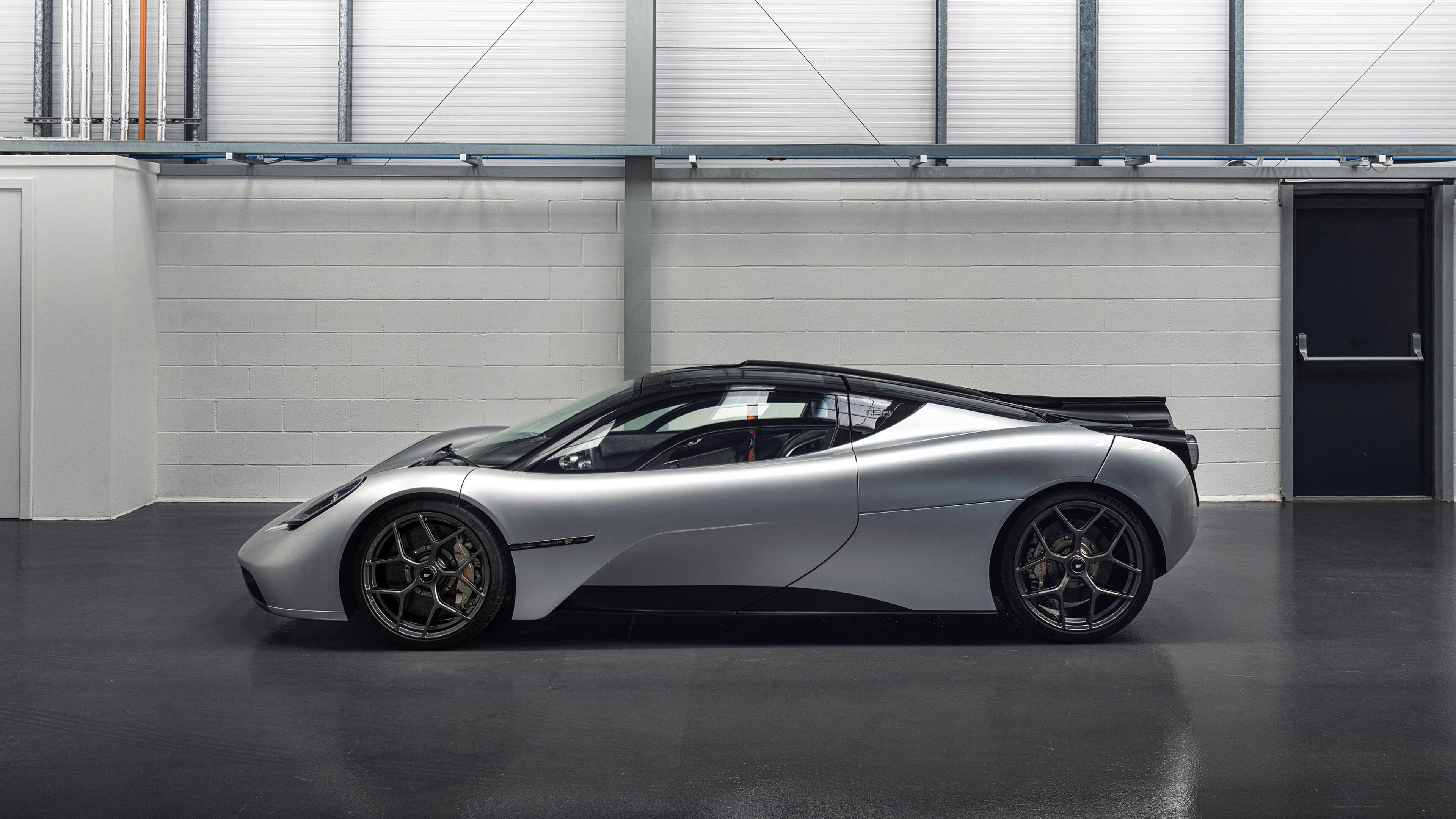 迪巴拉稳定输出不掉线,亚特兰大对阵勒沃库森的战术聚焦